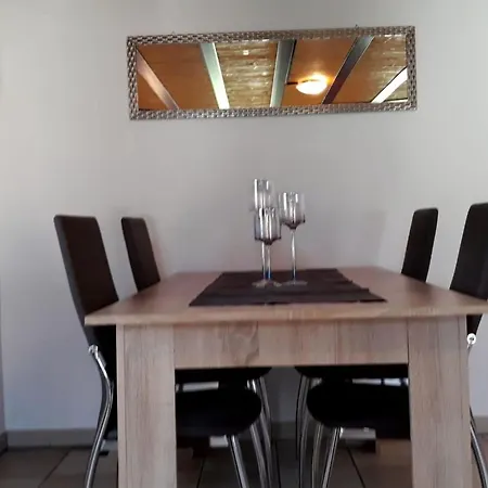 Lägenhet Entspannende Ferien Im Gruenen Gambarogno By Interhome Quartino