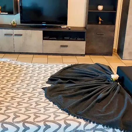 Appartement Entspannende Ferien Im Gruenen Gambarogno By Interhome *