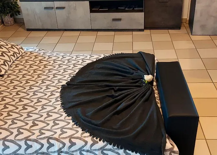 Entspannende Ferien Im Gruenen Gambarogno By Interhome